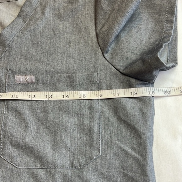 Figs Graphite Gray Texhnicao Collection One Pocket Medical Nursing Scrub Top S - Picture 5 of 7
